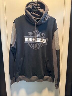 Harley-Davidson Two-Tone Gray & Light Gray Pullover Hoodie